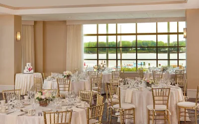 Photo 4 - Sheraton Portsmouth Harborside Hotel