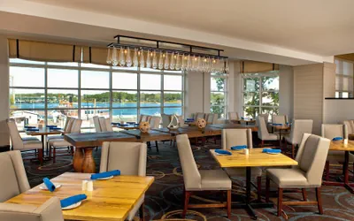Photo 2 - Sheraton Portsmouth Harborside Hotel