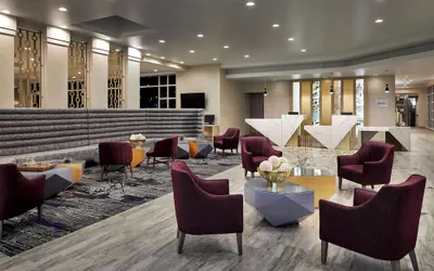 Photo 4 - Sheraton Richmond Airport Hotel