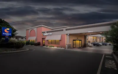 Photo 2 - Comfort Inn Paramus - Hackensack