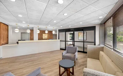 Photo 3 - Comfort Inn Paramus - Hackensack