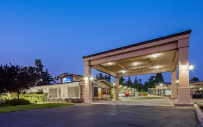 Photo 2 - Best Western Golden Key