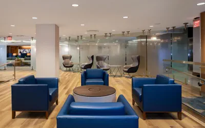 Photo 3 - DoubleTree by Hilton Hotel & Suites Pittsburgh Downtown