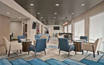 Photo 3 - La Quinta Inn & Suites by Wyndham San Bernardino