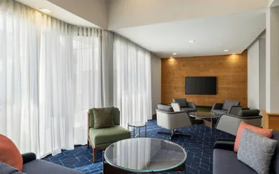 Photo 3 - Courtyard by Marriott Atlanta Northlake