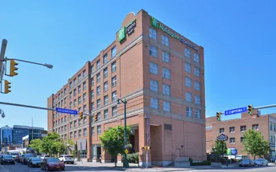 Photo 2 - Holiday Inn Express & Suites Buffalo Downtown - Medical CTR by IHG