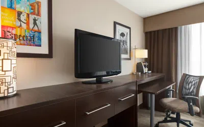 Photo 3 - Holiday Inn Boston - Cambridge Area by IHG