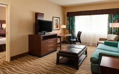 Photo 4 - Holiday Inn & Suites Overland Park West by IHG