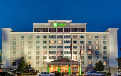 Photo 2 - Holiday Inn & Suites Overland Park West by IHG
