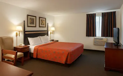 Photo 3 - Key Inn Roseville