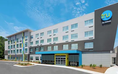 Photo 2 - Tru by Hilton Wilmington