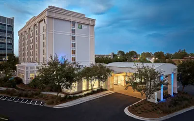 Holiday Inn Express & Suites Charleston DWTN - Medical CTR by IHG