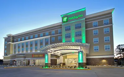 Photo 2 - Holiday Inn Hattiesburg - North by IHG