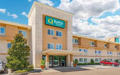 Photo 2 - Quality Inn & Suites Plano East - Richardson