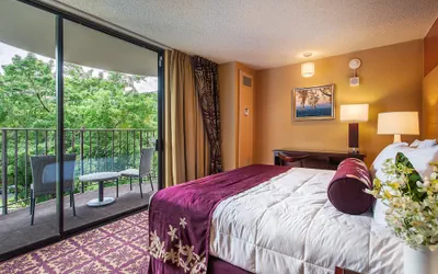 Photo 4 - Hilo Hawaiian Hotel, Trademark Collection by Wyndham