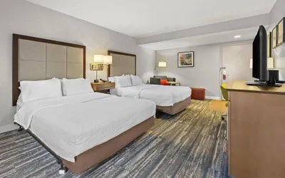 Photo 5 - Hampton Inn Toledo-South/Maumee