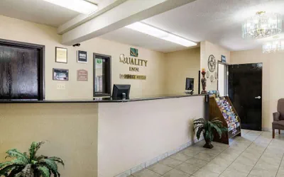 Photo 3 - Quality Inn I-70 at Wanamaker