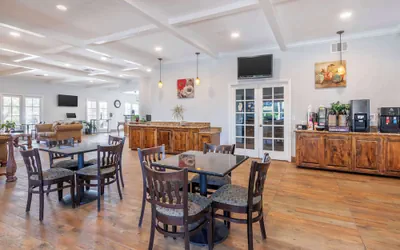 Photo 4 - Best Western Plus Hill House