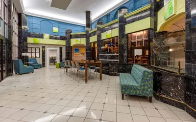 Photo 5 - Days Inn by Wyndham Sandusky / Cedar Point
