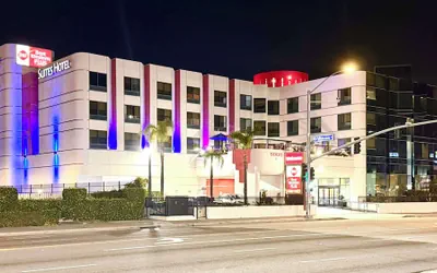 Photo 2 - Best Western Plus Suites Hotel - LAX Airport LA Stadium