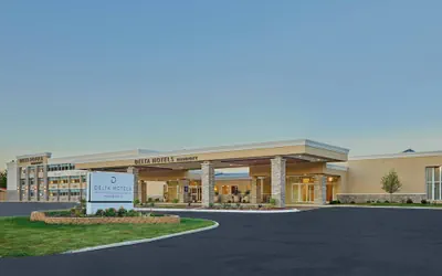 Photo 2 - Delta Hotels by Marriott Chicago Willowbrook
