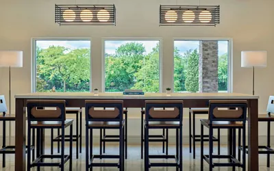 Photo 3 - Delta Hotels by Marriott Chicago Willowbrook