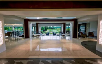 Photo 4 - Hilton Chicago/Oak Brook Hills Resort & Conference Center