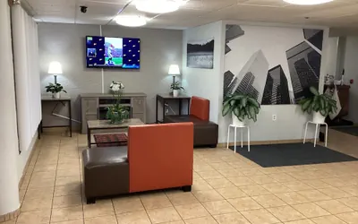 Photo 4 - Motel 6 Bridgeview, IL