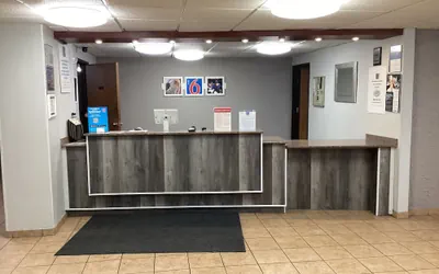 Photo 3 - Motel 6 Bridgeview, IL