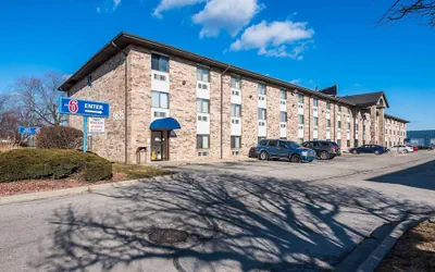 Photo 2 - Motel 6 Bridgeview, IL