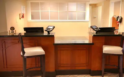 Photo 4 - Sonesta ES Suites San Francisco Airport San Bruno