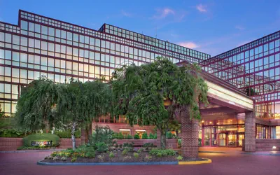 DoubleTree by Hilton New York LaGuardia Airport