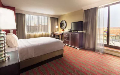 Photo 5 - DoubleTree by Hilton New York LaGuardia Airport