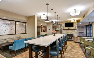 Photo 5 - Hampton Inn Hendersonville