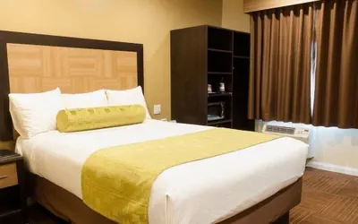 Photo 2 - Glenrock Inn & Suites Glendale