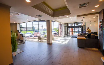 Photo 3 - Euro Suites Hotel