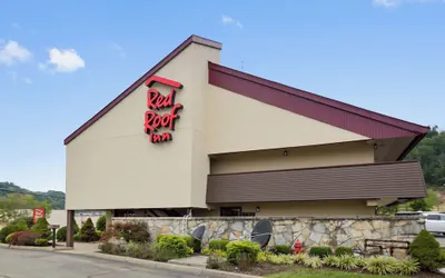Photo 2 - Red Roof Inn Charleston West - Hurricane, WV
