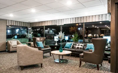 Photo 4 - Days Hotel by Wyndham University Ave SE