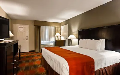 Photo 4 - Best Western Willows Inn