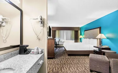 Photo 5 - Best Western Baraboo Inn