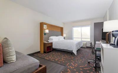 Photo 4 - Holiday Inn Winter Haven by IHG