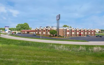 Photo 2 - AmericInn by Wyndham Janesville