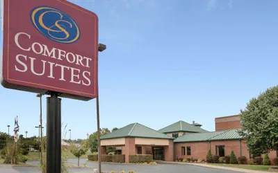Photo 2 - Comfort Suites Parkersburg South