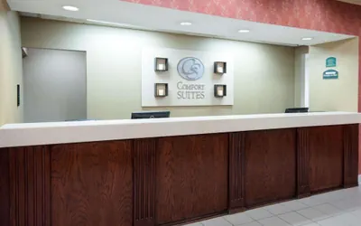 Photo 4 - Comfort Suites Parkersburg South