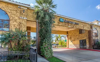 Photo 2 - Quality Inn Hemet - San Jacinto
