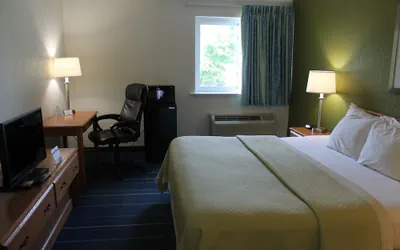 Photo 5 - Days Inn & Suites by Wyndham Bridgeport - Clarksburg