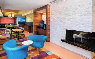 Photo 2 - Fairfield Inn & Suites Quincy