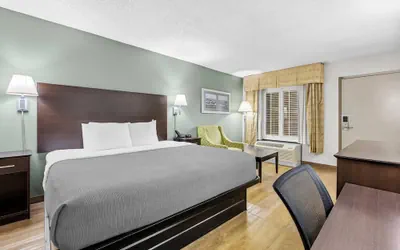 Photo 5 - Quality Inn at Albany Mall