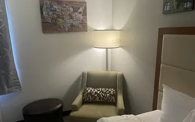 Photo 5 - Days Inn by Wyndham Erie