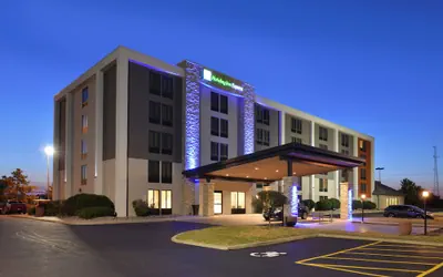 Photo 2 - Holiday Inn Express Rochester - University Area by IHG
